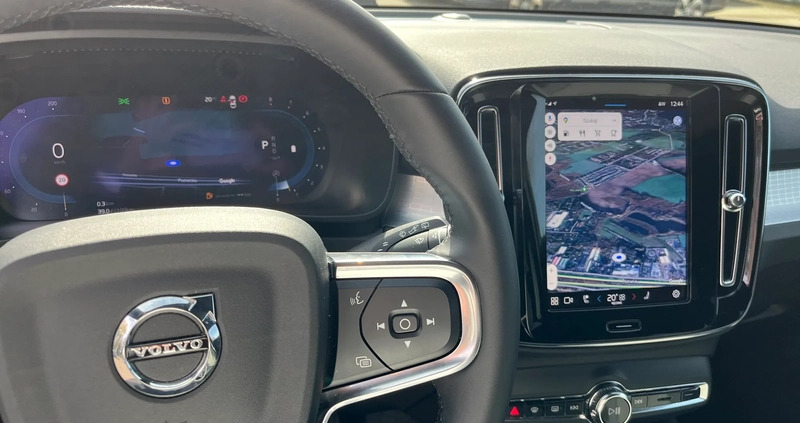 Volvo XC 40 cena 155000 przebieg: 31100, rok produkcji 2023 z Kutno małe 211